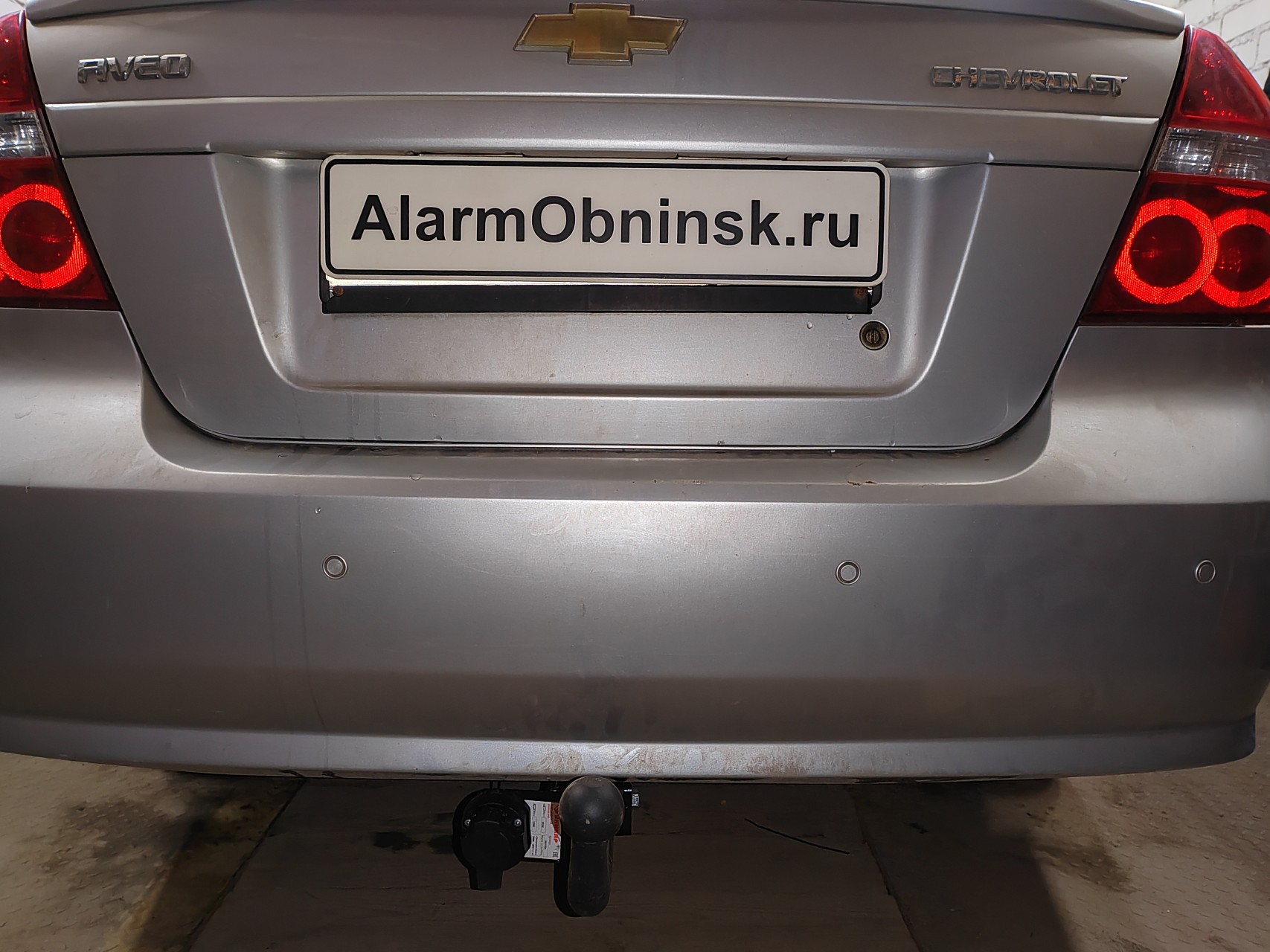Установка фаркопа на Шевролет Авео