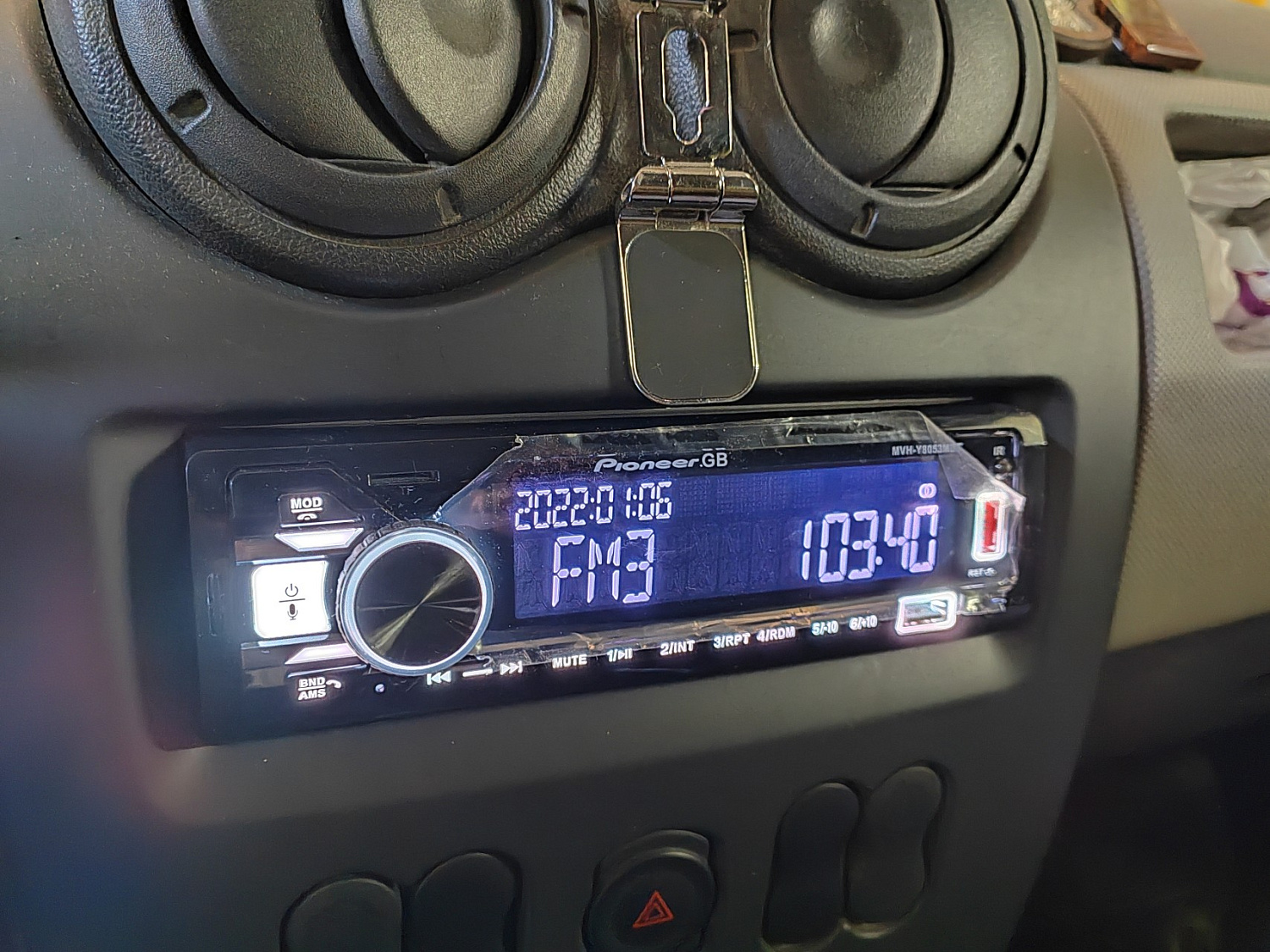 Установка автомагнитол